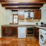 Casa Berbesa, Caserio En Asturias カストロポル