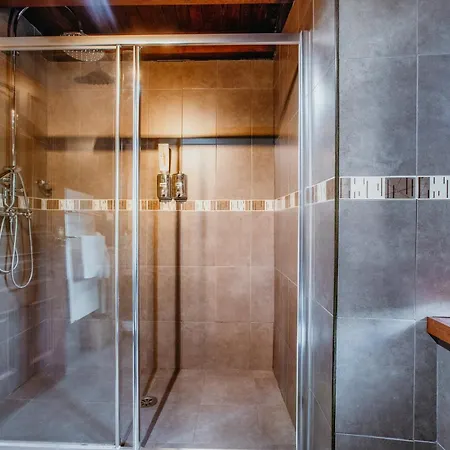 Casa Berbesa, Caserio En Asturias * カストロポル