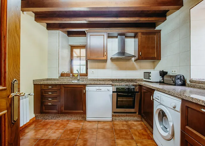 Casa Berbesa, Caserio En Asturias Castropol